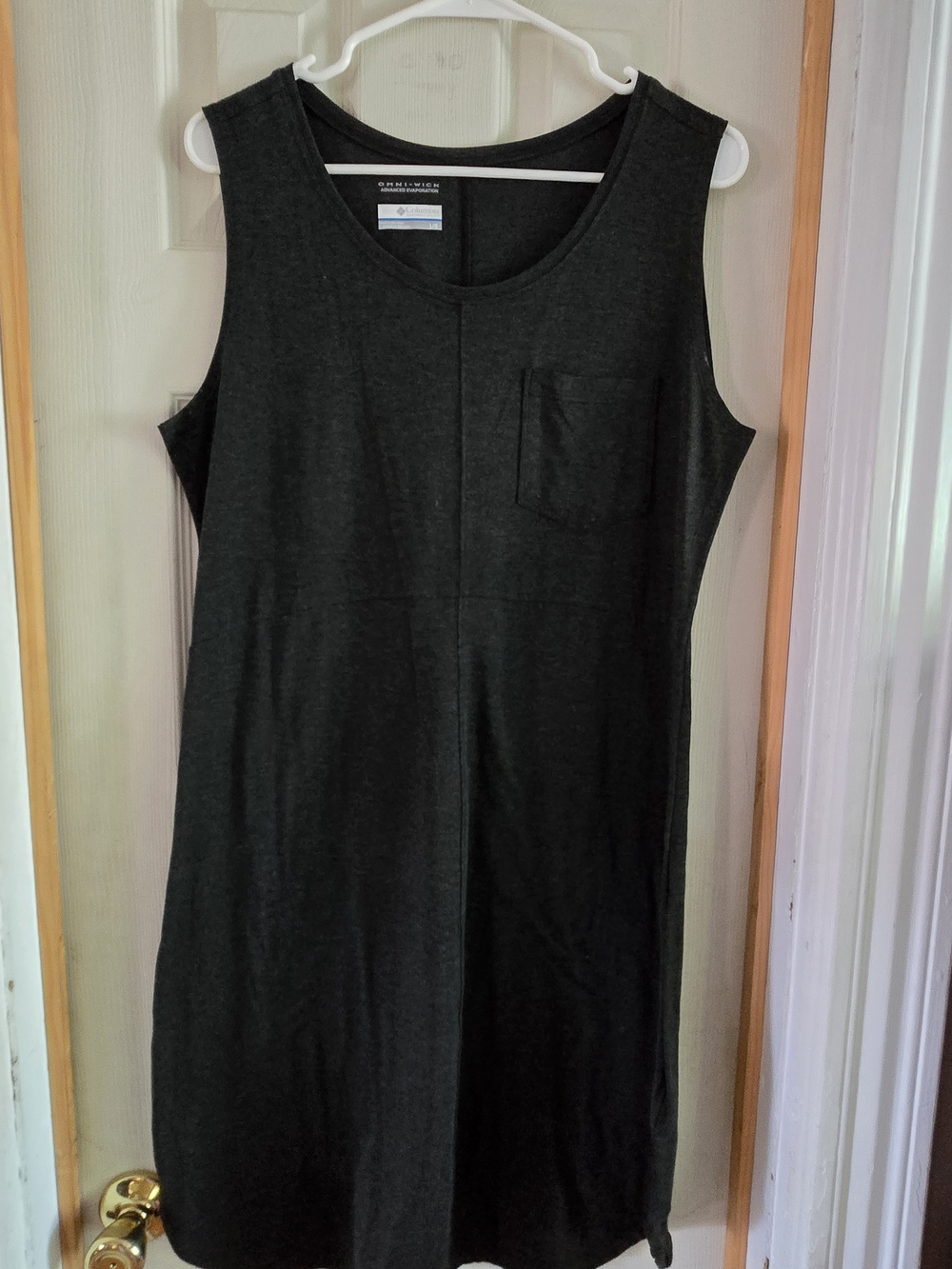 Columbia Omni Wick Casual Black Sleeveless Shift Dress with Pocket